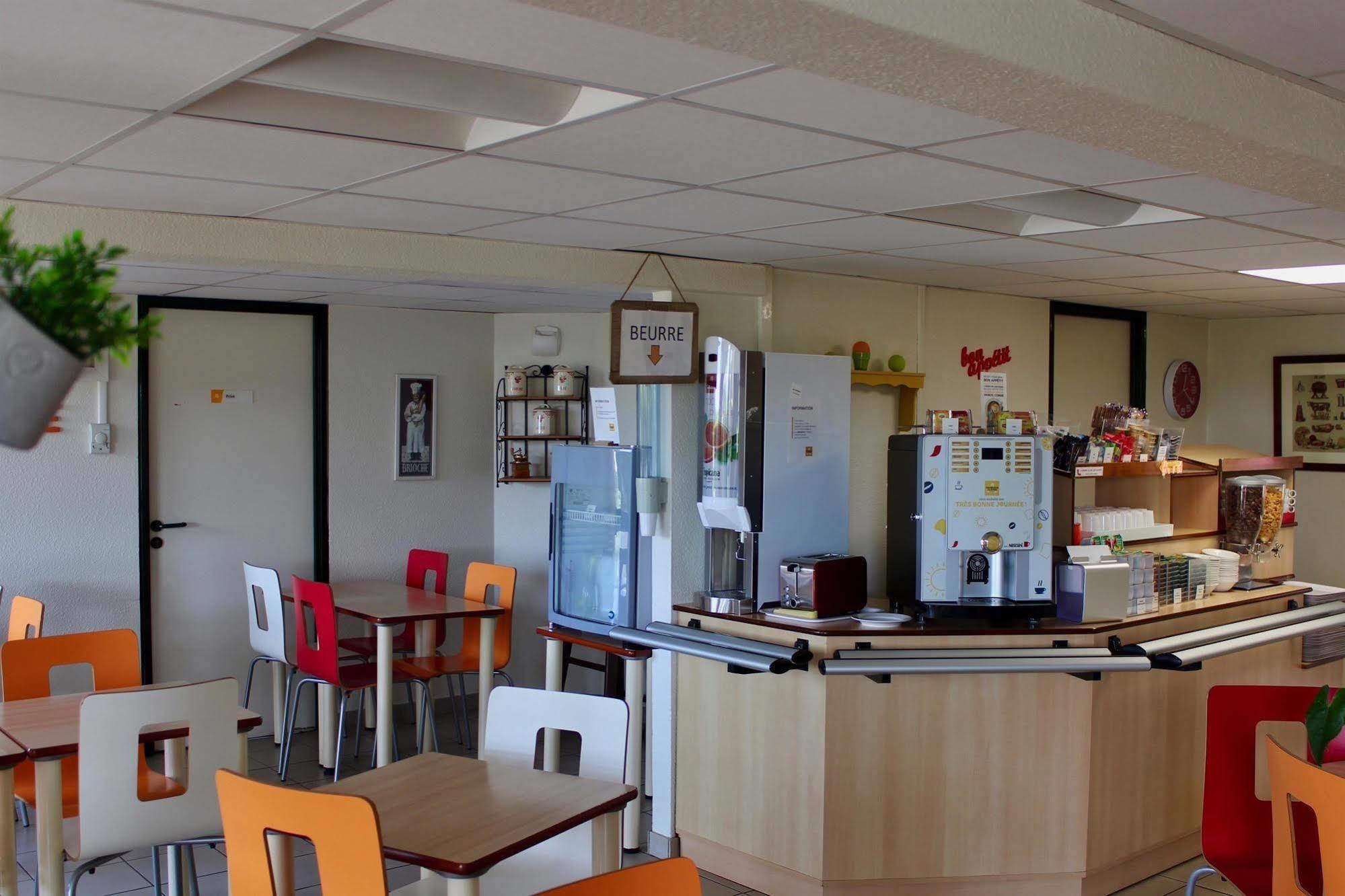 Premiere Classe Chateauroux - Saint Maur Exteriör bild